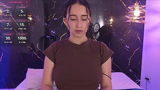 Snapshot of ZoeBlissX chatting on July 18, 2026, 11:47 am ZoeBlissX online show from July 18, 2026, 11:47 am