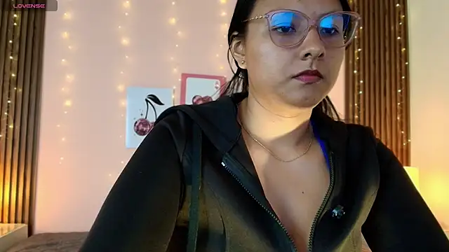 katty collet online show from June 18, 2026, 1:59 pm