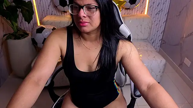 sarah bay tx online show from July 1, 2026, 7:46 pm
