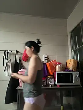 suyabb online show from July 18, 2026, 10:24 pm