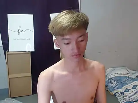 Fem phiLboy69 online show from August 6, 2026, 1:46 pm