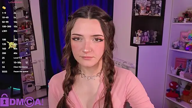 RochelleGoil online show from July 25, 2026, 2:42 am