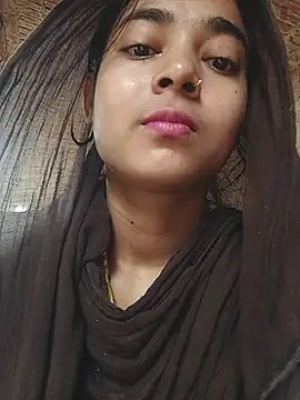 Snapshot of Simran_143 chatting on July 25, 2026, 4:54 am Simran 143 online show from July 25, 2026, 4:54 am