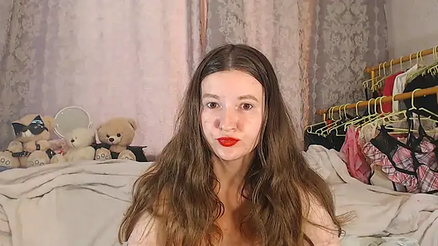 ChloeBrooklyn online show from July 13, 2026, 11:29 pm