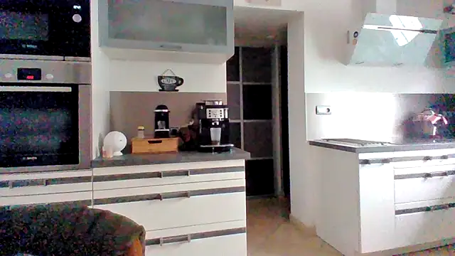 coquinesensuel online show from July 26, 2026, 8:43 am