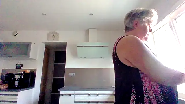 coquinesensuel online show from July 28, 2026, 7:15 am