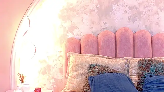 AshleyMorgans online show from August 5, 2026, 8:55 pm