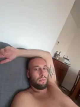 tittolone98 online show from July 7, 2026, 3:49 pm