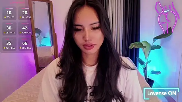 Bell PepperHot online show from July 27, 2026, 2:07 am