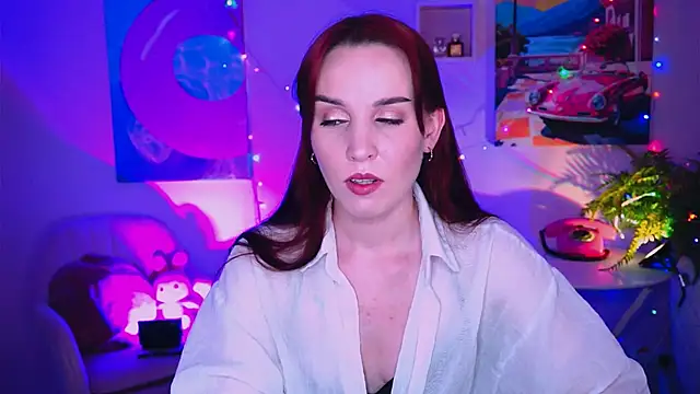 LolaFyre online show from June 23, 2026, 8:12 am