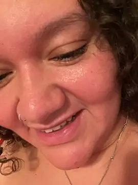 Snapshot of HeidiSanabria chatting on July 11, 2026, 2:58 am HeidiSanabria online show from July 11, 2026, 2:58 am