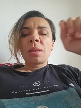 Snapshot of P_Kath chatting on July 10, 2026, 5:26 pm P Kath online show from July 10, 2026, 5:26 pm