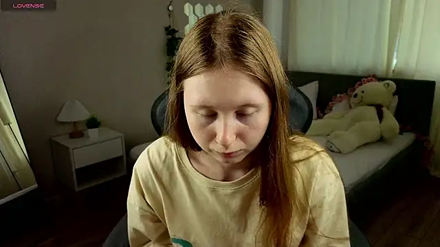 Snapshot of LiliTiny chatting on July 8, 2026, 1:10 am LiliTiny online show from July 8, 2026, 1:10 am