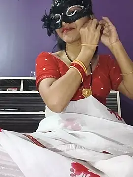 Night Queen24 online show from July 14, 2026, 5:18 pm