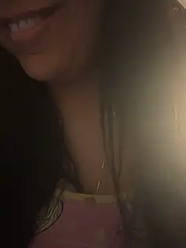 Quiqui28 online show from June 23, 2026, 4:21 am