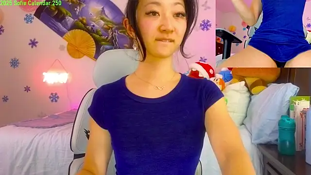 MySweetSofie online show from February 4, 2025, 1:13 am