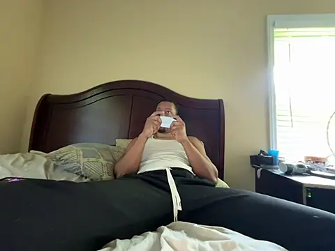 Charmingswoleking online show from June 30, 2026, 10:22 pm
