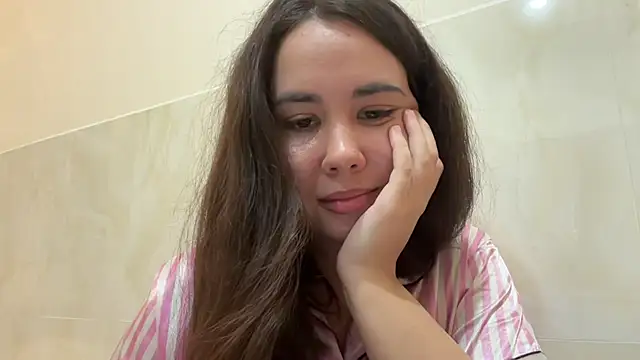Snapshot of Rionetta chatting on June 26, 2026, 11:58 am Rionetta online show from June 26, 2026, 11:58 am