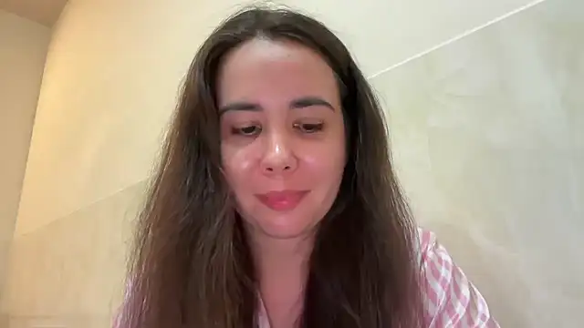 Snapshot of Rionetta chatting on June 27, 2026, 3:39 pm Rionetta online show from June 27, 2026, 3:39 pm