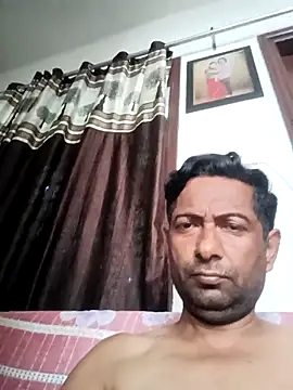 Snapshot of Anyone_143 chatting on July 17, 2026, 7:26 am Anyone 143 online show from July 17, 2026, 7:26 am