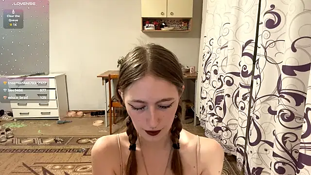 Snapshot of NicoleLouis chatting on June 22, 2026, 9:12 pm NicoleLouis online show from June 22, 2026, 9:12 pm