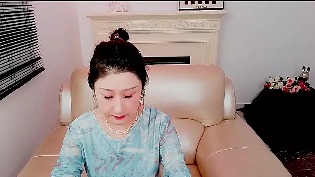 Snapshot of GJ-02 chatting on July 19, 2026, 5:38 pm GJ-02 online show from July 19, 2026, 5:38 pm