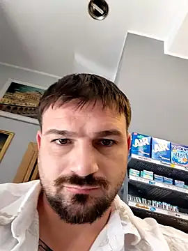hottman7 online show from July 5, 2026, 8:32 am