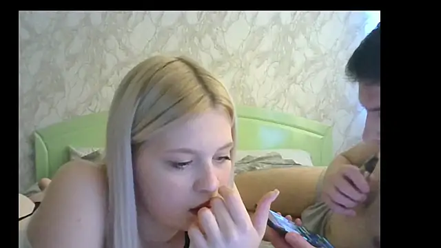 sweet Velmira online show from June 26, 2026, 9:25 am