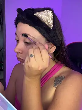 mia bornner online show from July 18, 2026, 6:23 pm