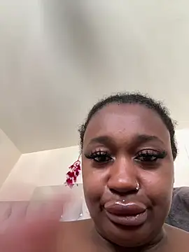 Ebonnyxx online show from June 23, 2026, 11:41 am