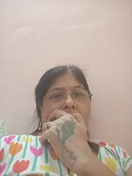 Snapshot of DarkRoseRiya chatting on June 23, 2026, 6:28 pm DarkRoseRiya online show from June 23, 2026, 6:28 pm