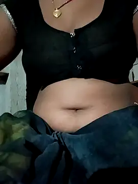 Snapshot of Hot_Shoniya chatting on August 9, 2026, 12:01 am Hot Shoniya online show from August 9, 2026, 12:01 am
