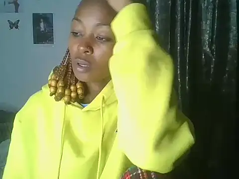 Prettyquueen online show from June 24, 2026, 7:02 pm