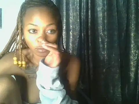Prettyquueen online show from June 30, 2026, 4:02 am