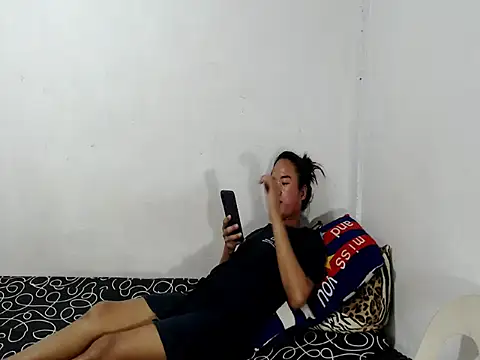 Snapshot of LotsofCumxxx69 chatting on August 3, 2026, 2:21 am LotsofCumxxx69 online show from August 3, 2026, 2:21 am