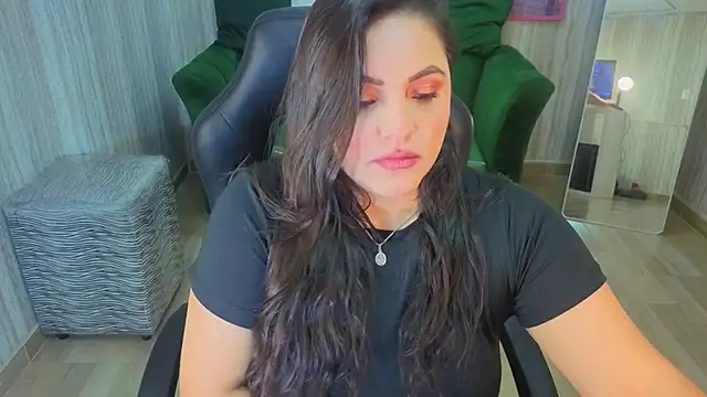 anthonella stone t online show from July 6, 2026, 3:03 pm