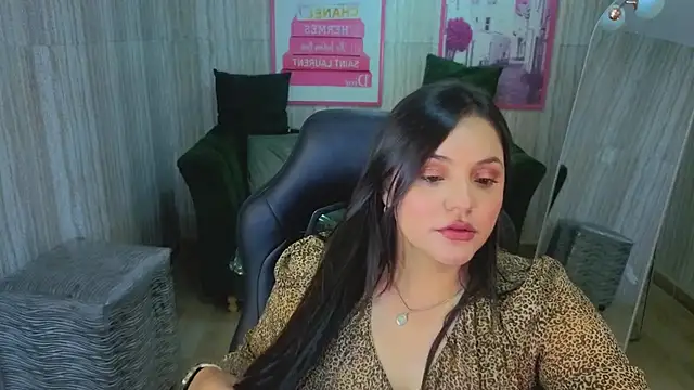anthonella stone t online show from July 9, 2026, 7:29 pm