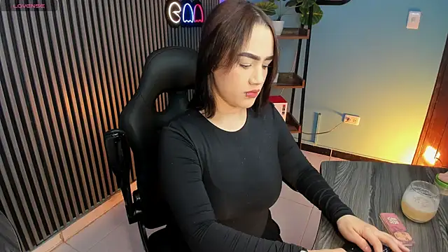 Emily robertss1 online show from July 9, 2026, 12:42 pm