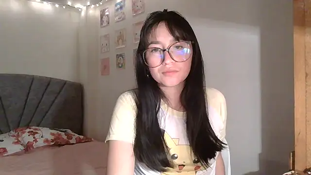 Zui Luh online show from July 13, 2026, 1:41 am