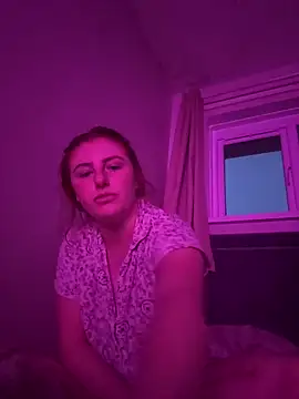 Redvelvetxx2 online show from June 28, 2026, 9:21 pm