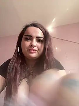 Snapshot of sabrinaslut chatting on July 9, 2026, 5:28 pm sabrinaslut online show from July 9, 2026, 5:28 pm