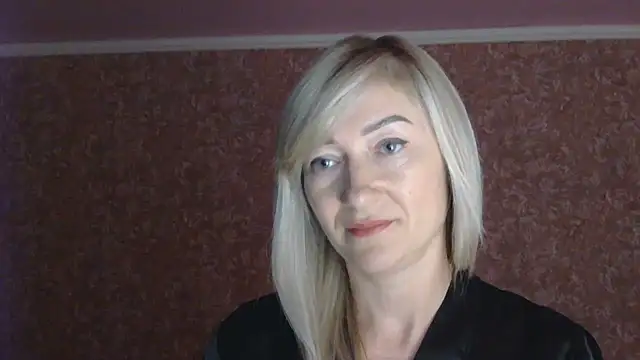 Snapshot of moonlightAnna chatting on July 12, 2026, 10:01 pm moonlightAnna online show from July 12, 2026, 10:01 pm