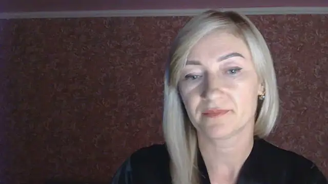 Snapshot of moonlightAnna chatting on July 13, 2026, 9:50 pm moonlightAnna online show from July 13, 2026, 9:50 pm