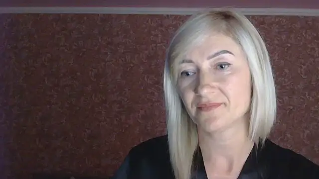 Snapshot of moonlightAnna chatting on July 15, 2026, 10:04 pm moonlightAnna online show from July 15, 2026, 10:04 pm