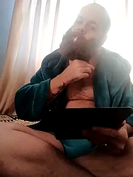 Snapshot of Funguy35xx chatting on July 5, 2026, 7:37 am Funguy35xx online show from July 5, 2026, 7:37 am