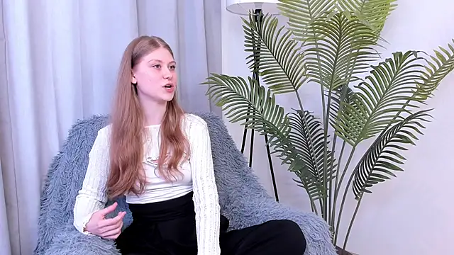 IdaliaKinnick online show from June 30, 2026, 11:44 am