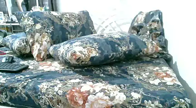 Snapshot of dominant_mistress69 chatting on February 12, 2025, 4:33 am dominant mistress69 online show from February 12, 2025, 4:33 am