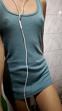 Snapshot of SweetieGirl05 chatting on July 14, 2026, 3:40 pm SweetieGirl05 online show from July 14, 2026, 3:40 pm