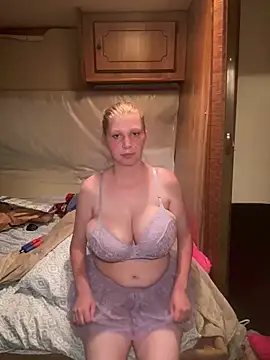 Snapshot of Tits645 chatting on July 19, 2026, 2:26 am Tits645 online show from July 19, 2026, 2:26 am