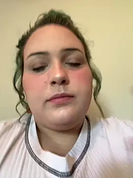 Snapshot of BbGurl18 chatting on July 9, 2026, 6:23 pm BbGurl18 online show from July 9, 2026, 6:23 pm